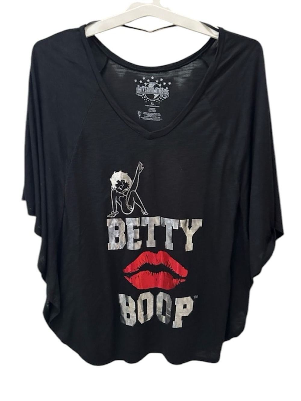 UNIVERSAL STUDIOS Betty Boop batwing T-shirt size XL NEW